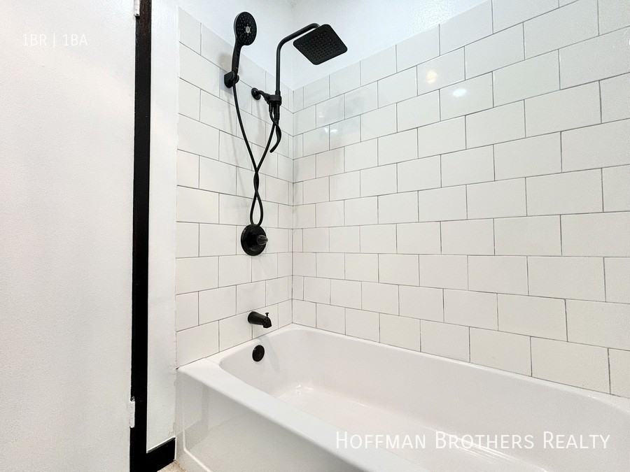 8204 Langdon Ave #27 - Photo 7 of 8