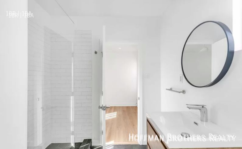 5710 Fountain Ave #1-2 - Photo 6 of 8