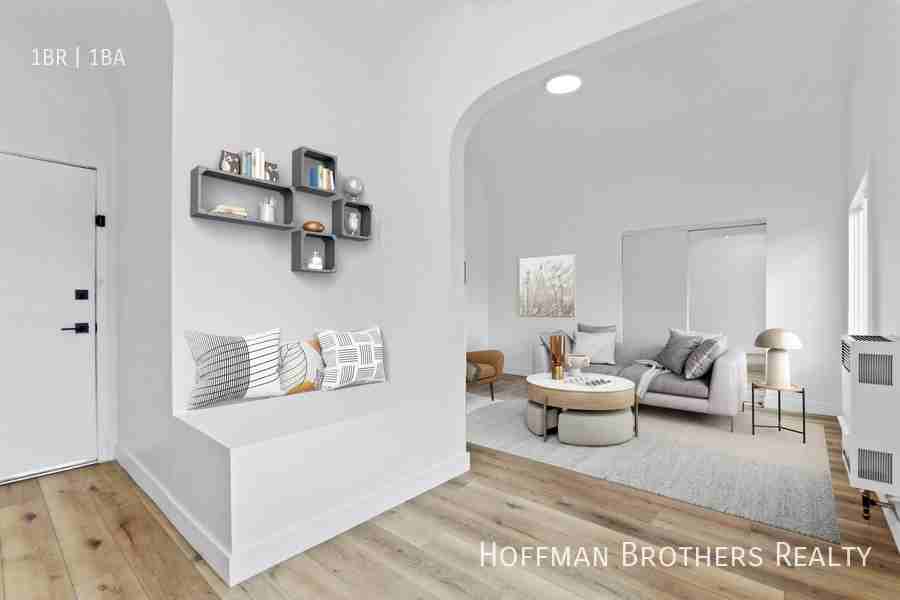 201 North Normandie Avenue #13 - Photo 2 of 16