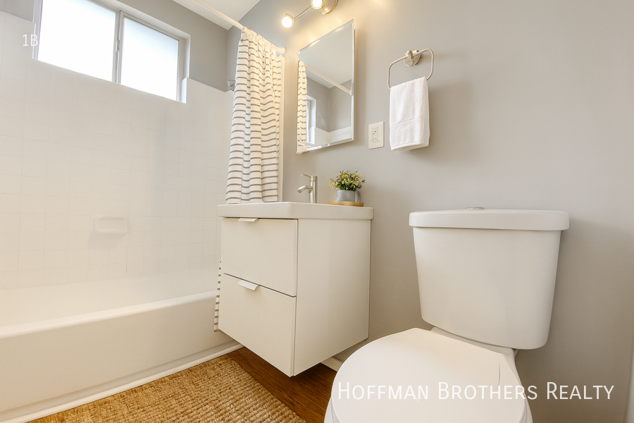 3005 South Normandie Avenue #2 - Photo 6 of 8