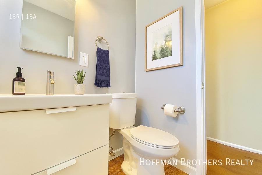 3005 South Normandie Avenue #2 - Photo 7 of 8