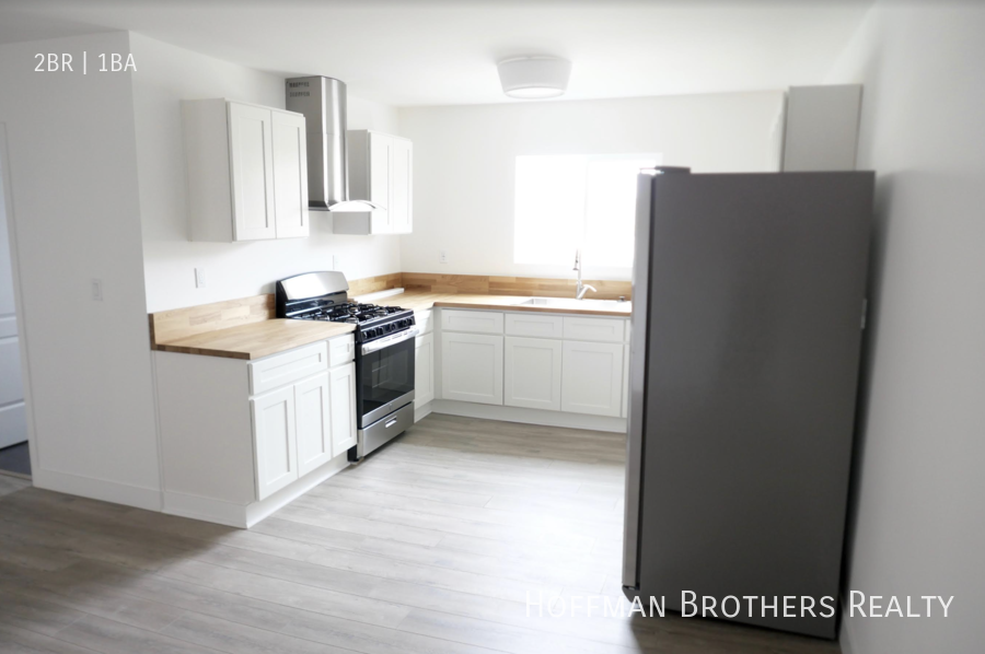 923 West 41st Drive #923 - Photo 2 of 6