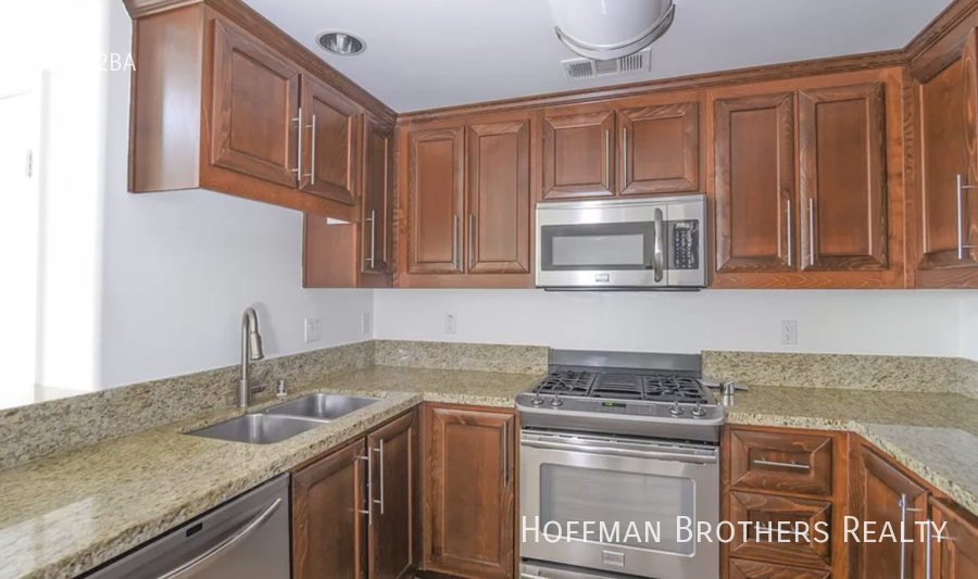 11925 Kling Street #303