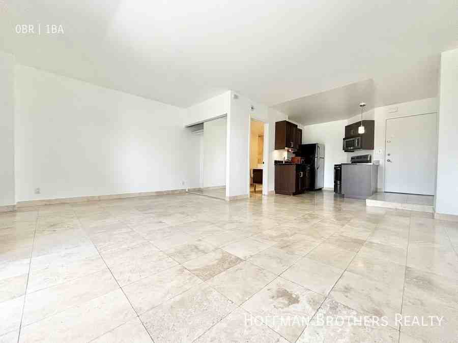 3947 Los Feliz Boulevard #105A