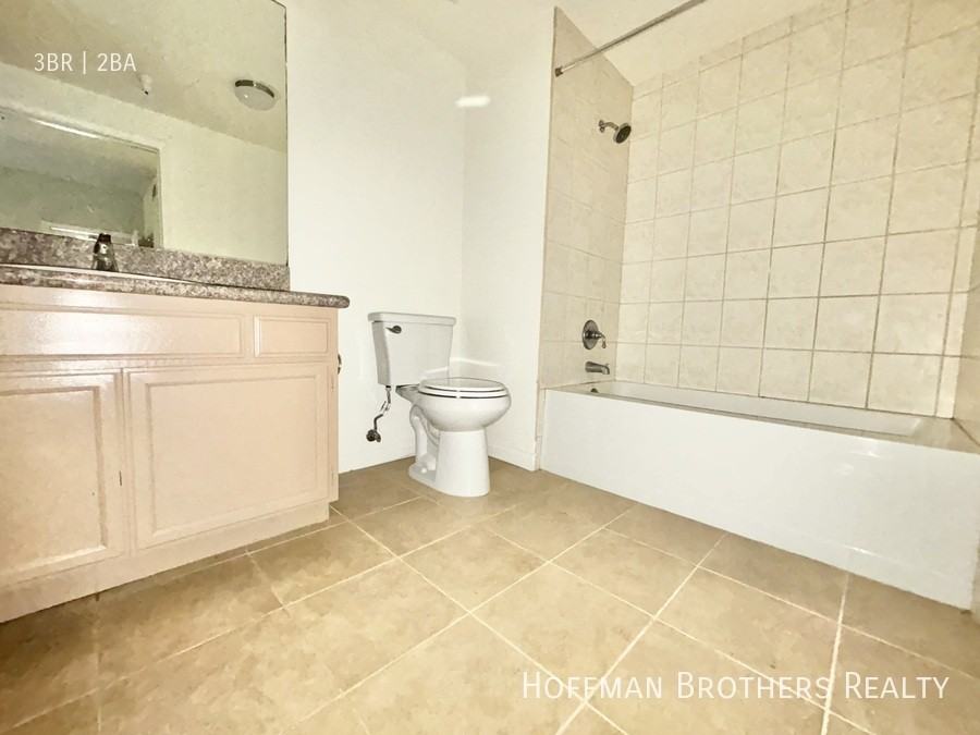 12130 Hart Street #102 - Photo 6 of 9