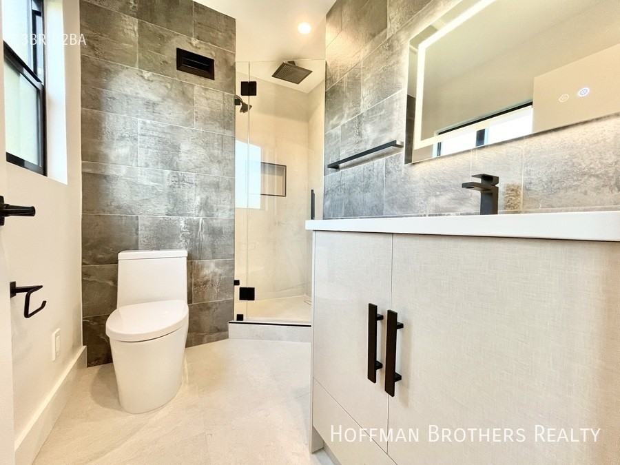 1444 S Crescent Heights Blvd #A - Photo 4 of 9