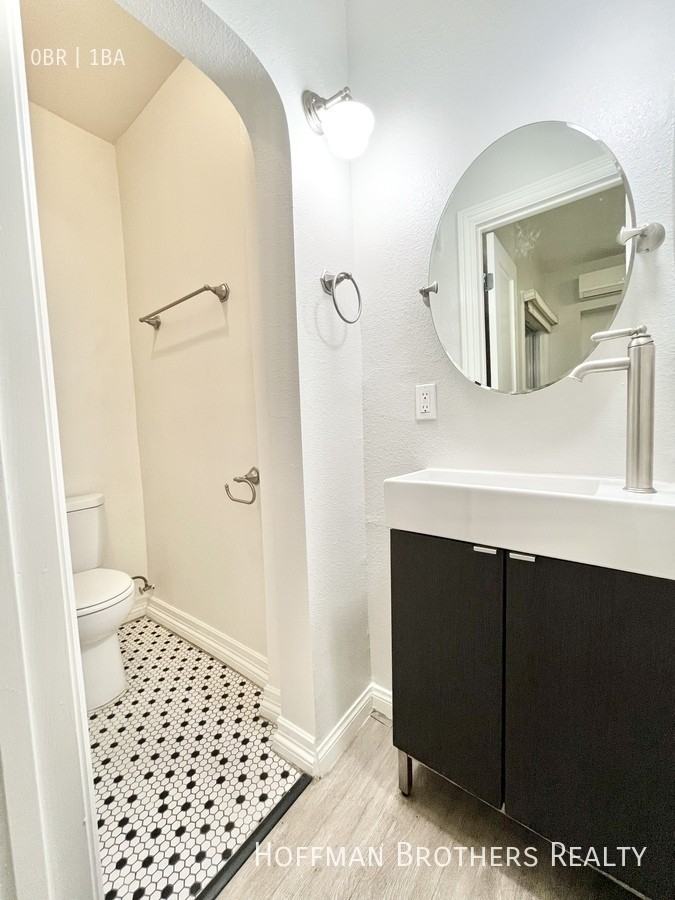 410 South Lake Street #102 - Photo 4 of 5