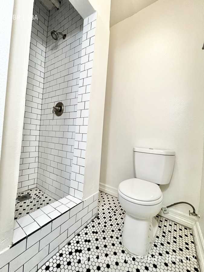 410 South Lake Street #102 - Photo 5 of 5