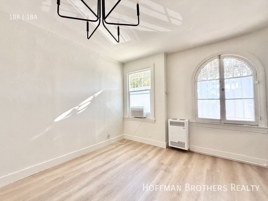 300 North Bonnie Brae Street #103 - Photo 4 of 8