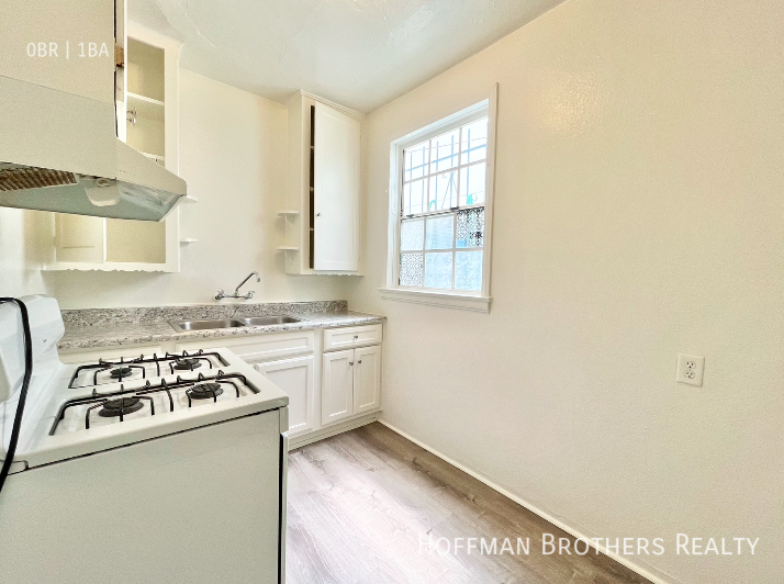 2608 S Normandie Ave #15 - Photo 5 of 5