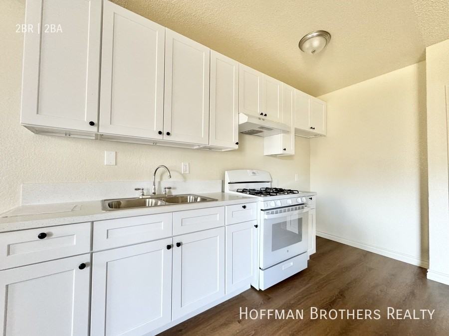 15552 Nordhoff Street #104 - Photo 3 of 13