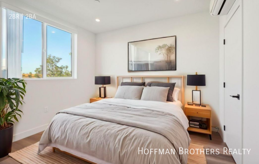 10806 Blix Street #401 - Photo 3 of 12