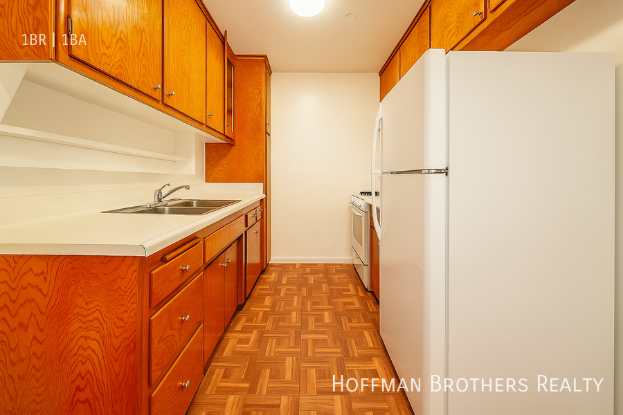 1656 Arlington Avenue #2 - Photo 2 of 6