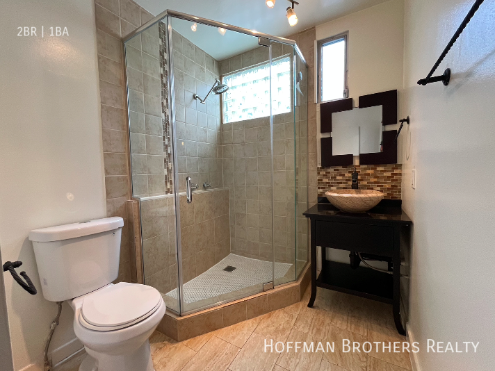 523 South Coronado Street - Photo 4 of 8