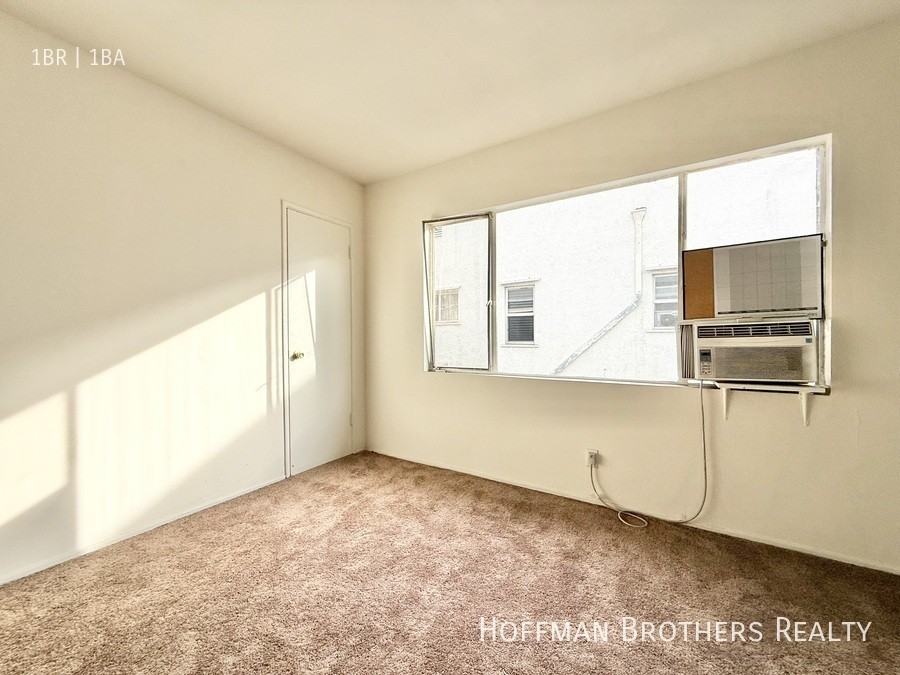 913 North Normandie Avenue #6 - Photo 2 of 4