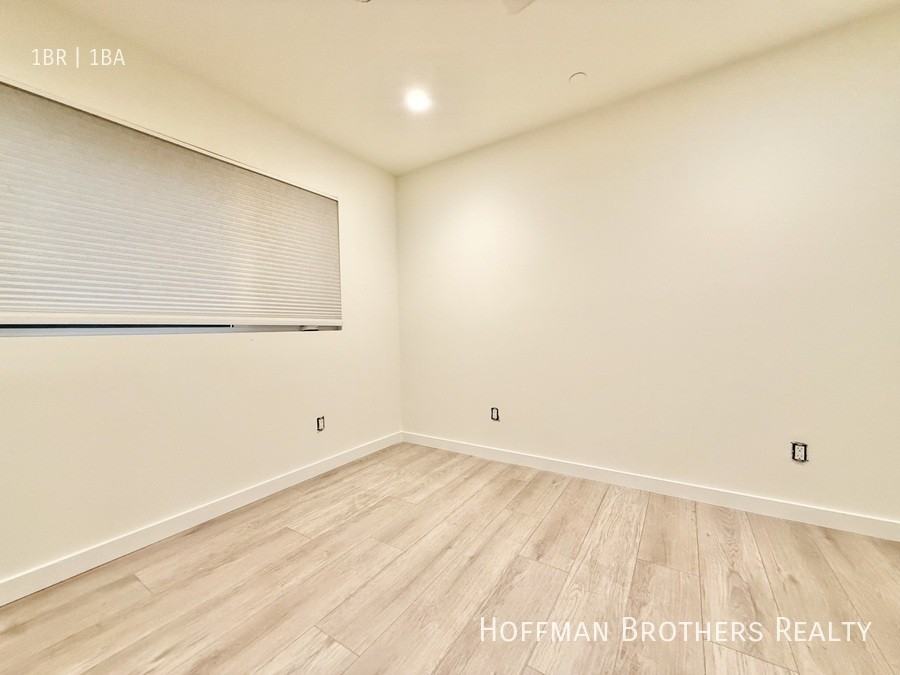 3245 Drew St #2 - Photo 7 of 8