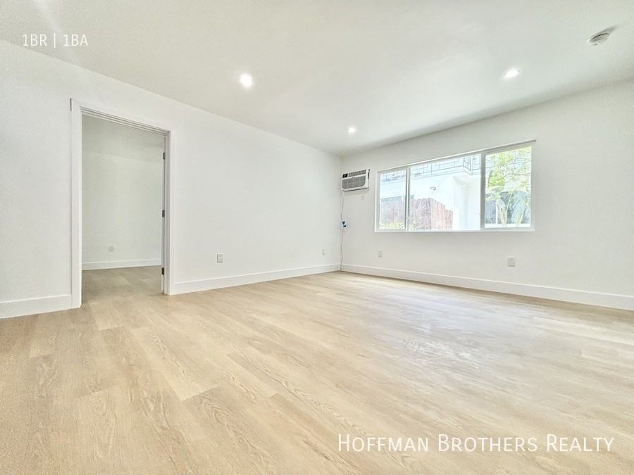 1000 Coronado Ter #2 - Photo 5 of 8