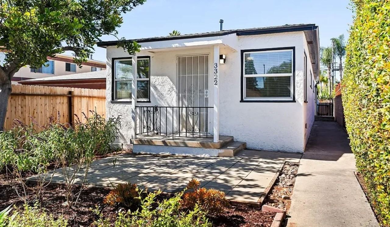 3322 Nile St - Photo 2 of 32