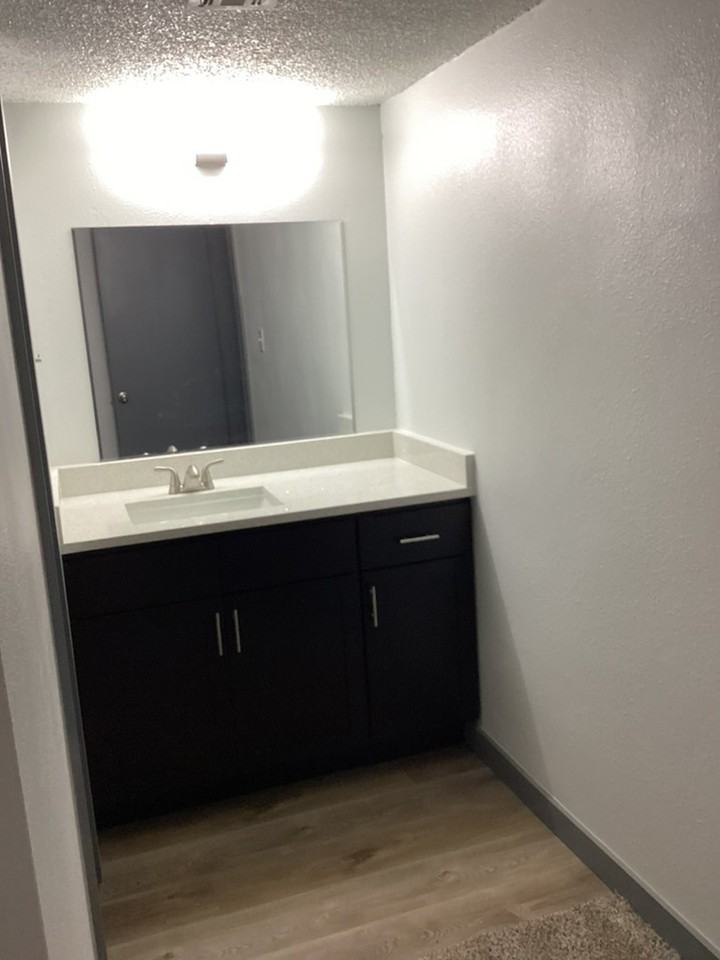 6617 S Zunis Ave - Photo 7 of 11