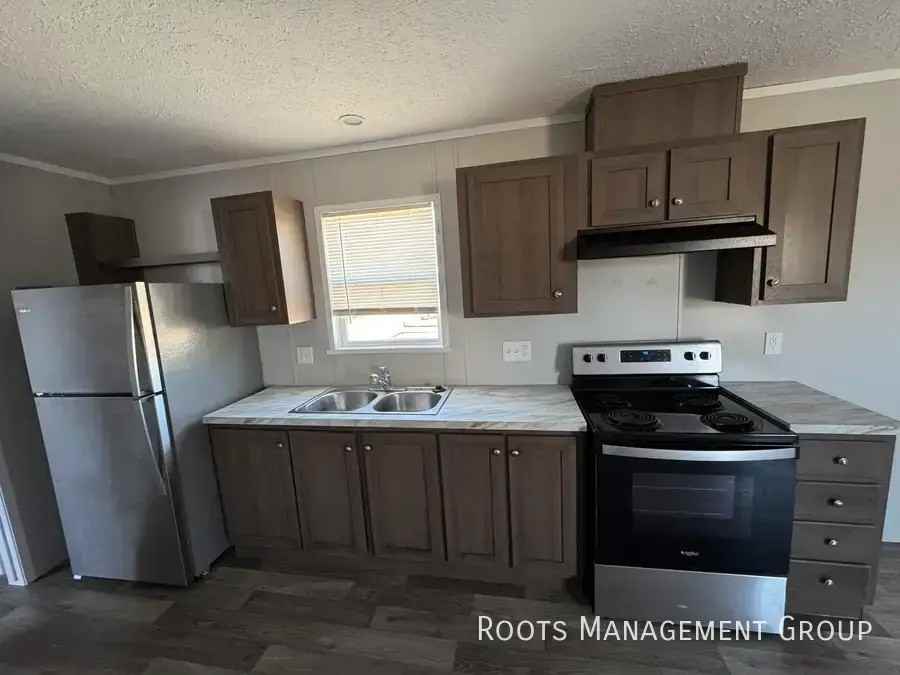 Meadows Court #C29 - Photo 3 of 18