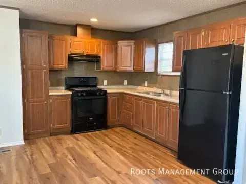 205 Maple Wood #205 - Photo 3 of 13