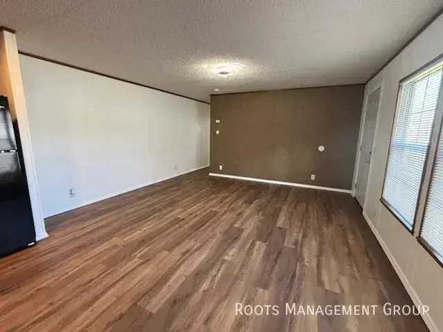 205 Maple Wood #205 - Photo 4 of 13