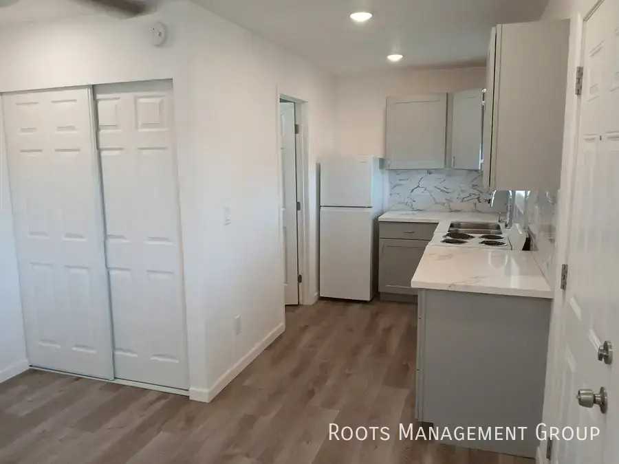 10540 E Apache Trl #425 - Photo 2 of 38