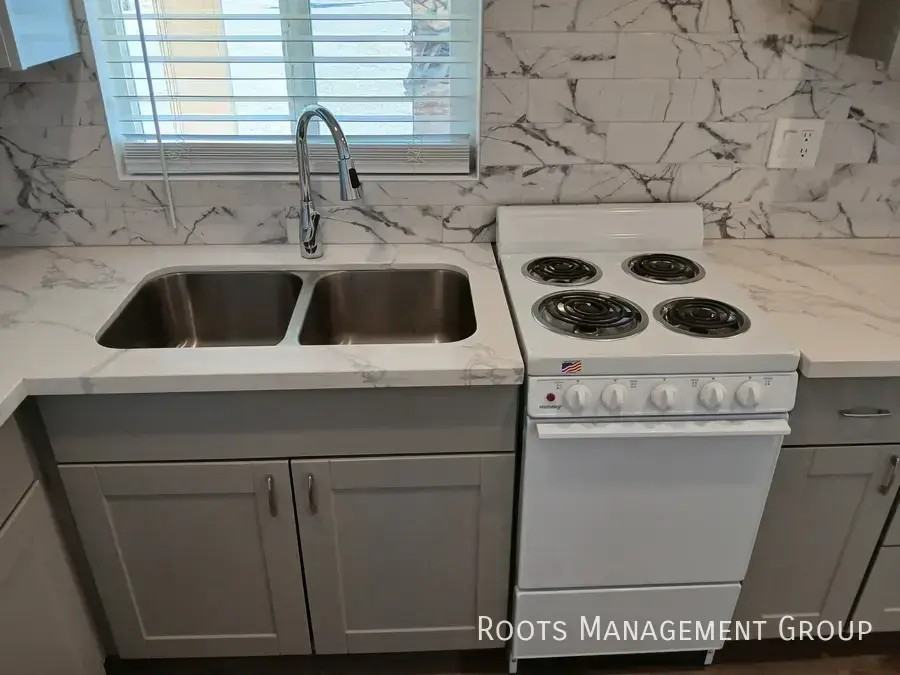 10540 E Apache Trl #425 - Photo 4 of 38