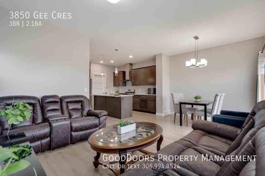 3850 Gee Crescent - Photo 4 of 22