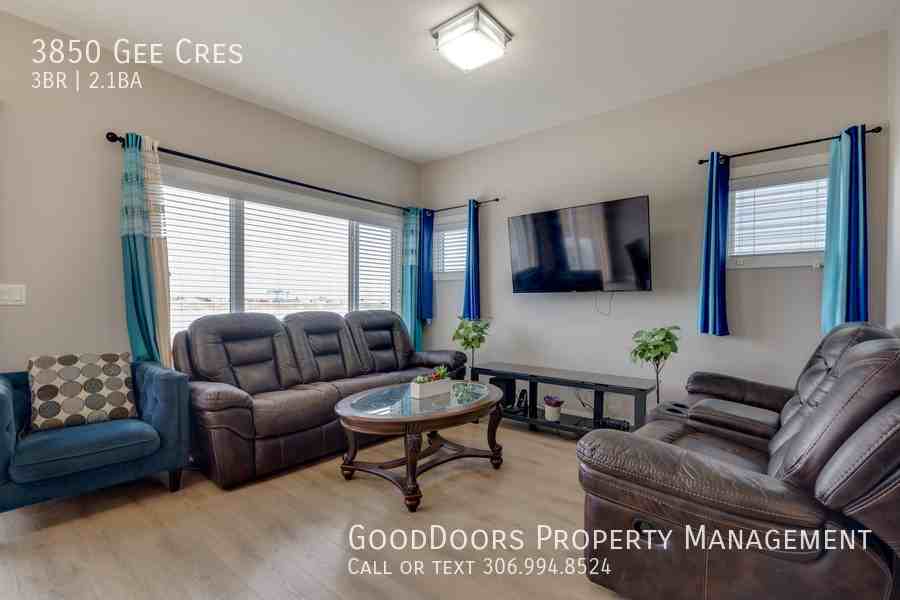 3850 Gee Crescent - Photo 5 of 22