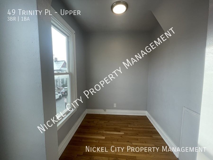 49 Trinity Pl - Photo 5 of 11