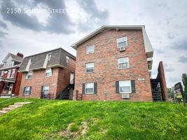 featured image of 2150 Summit Street #B2