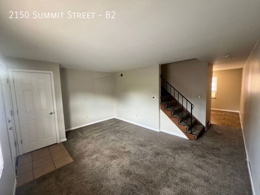 2150 Summit St #B2 - Photo 5 of 16