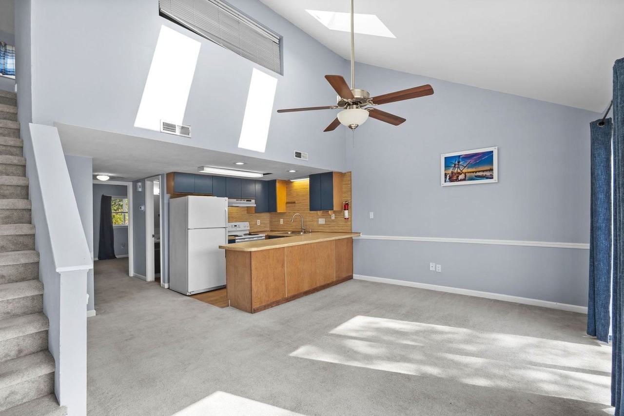 700 Deer Creek Road - Photo 6 of 46