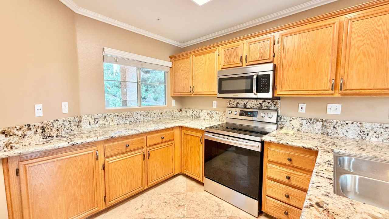 5743 Barbary Place - Photo 5 of 45