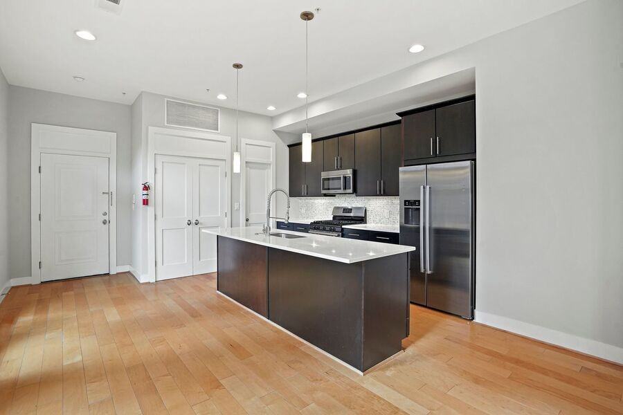 3579 13th St Nw #4 - Photo 3 of 26