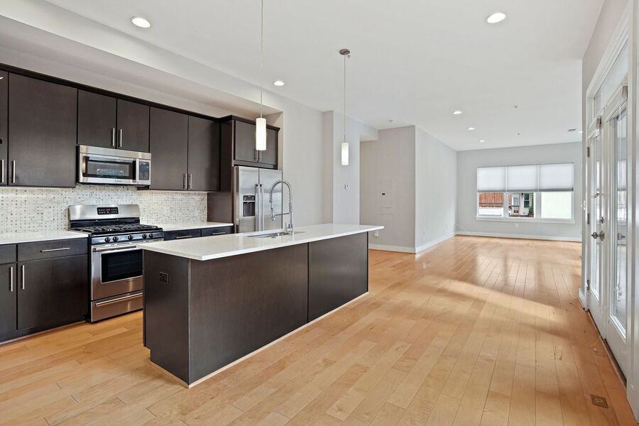 3579 13th St Nw #4 - Photo 4 of 26