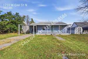 featured image of 1210 West Oak Street