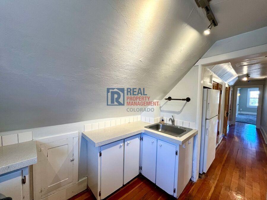 1324 N Nevada Ave #7 - Photo 7 of 15