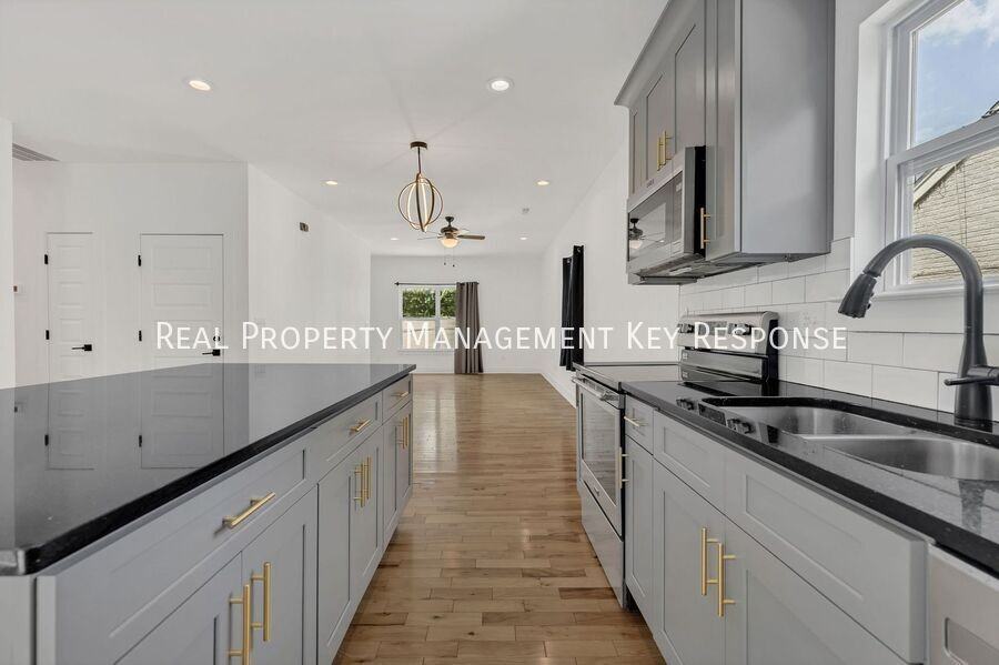 1235 Vultee Boulevard - Photo 7 of 39