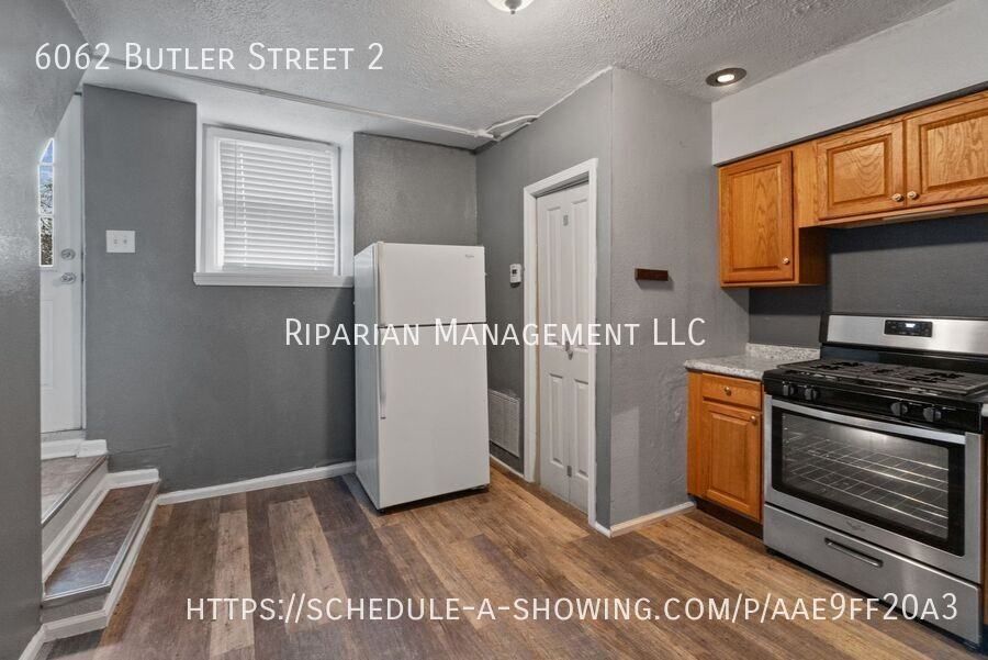 6062 Butler Street - Photo 2 of 18