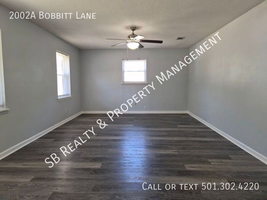 2002A Bobbitt Ln - Photo 3 of 24