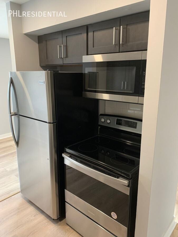 5424 Rising Sun Ave #2B - Photo 7 of 10