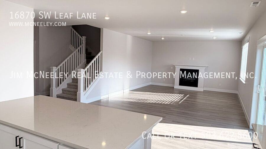 16870 Southwest Leaf Lane - Photo 4 of 45