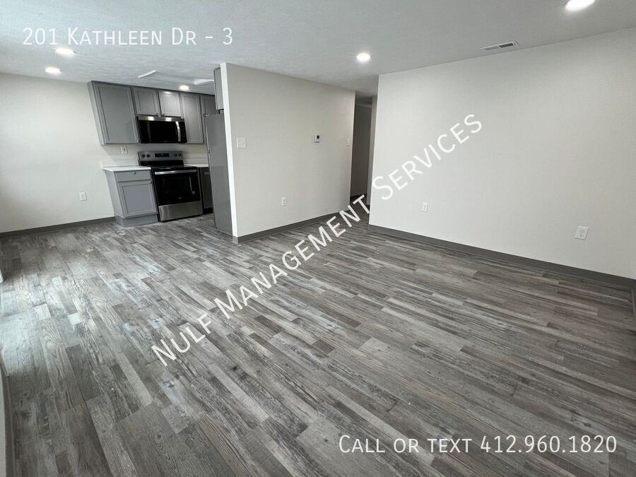 201 Kathleen Dr #3 - Photo 4 of 6