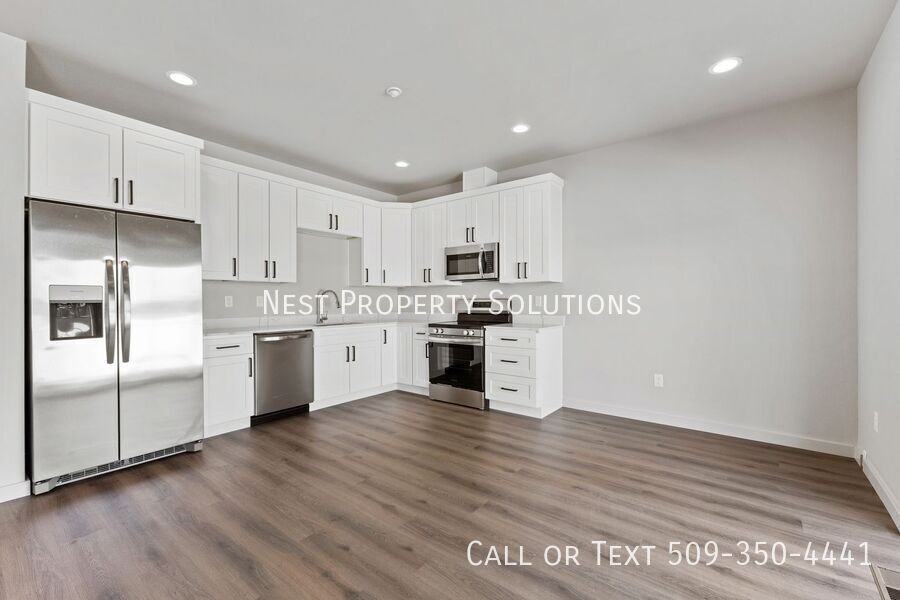 370 Ivy St NE #B9 - Photo 7 of 29