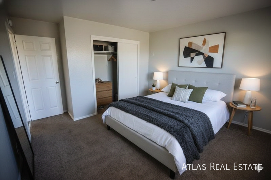 4414 North Chestnut Street #4 - Photo 3 of 16