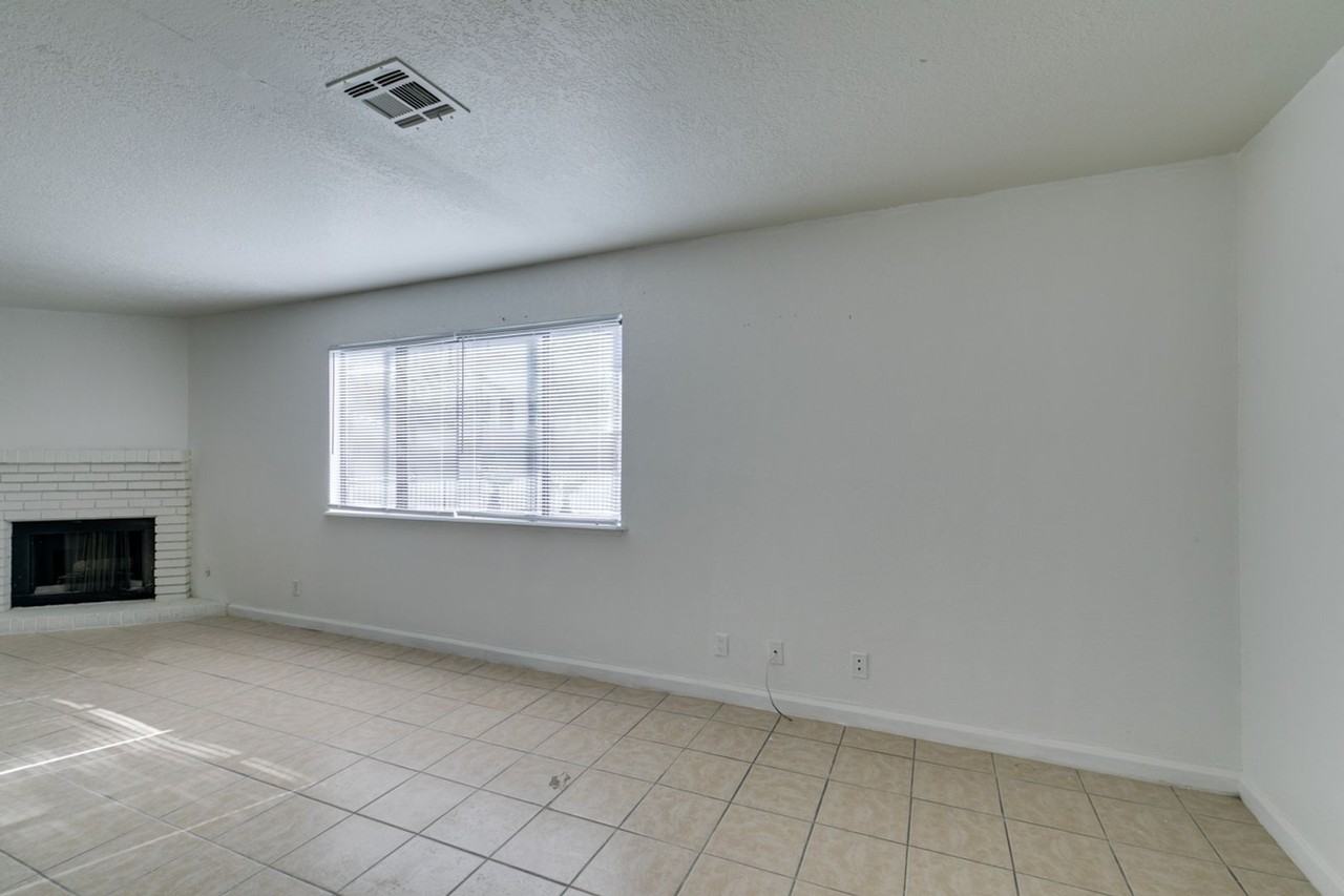 6987 Mendon Ln - Photo 6 of 50