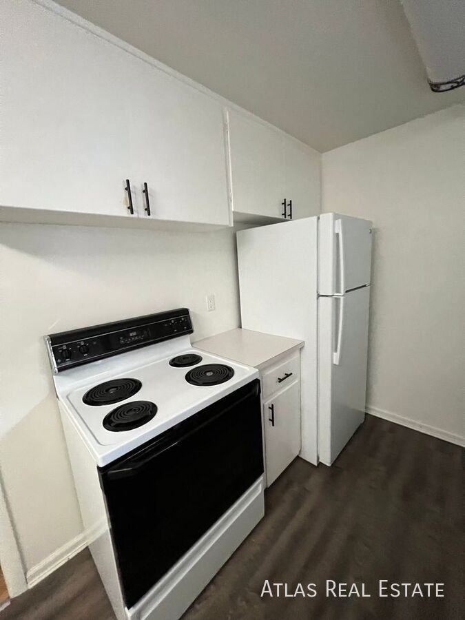 5110 S Pearl St - Photo 4 of 23