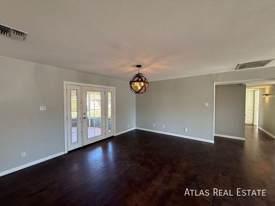 6820 E Pinchot Ave - Photo 5 of 22